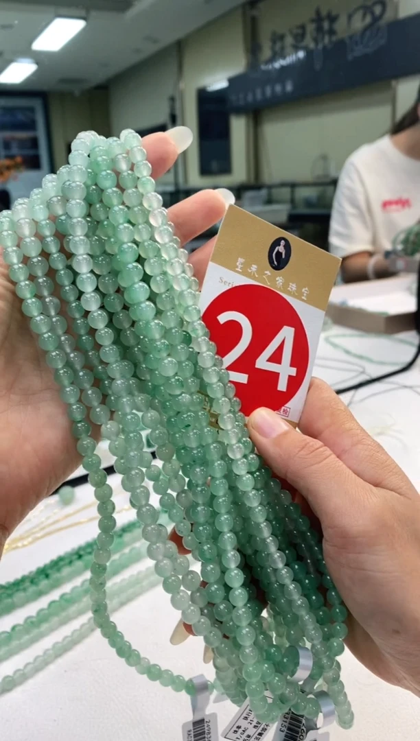 颈饰未镶嵌石英质玉卡5项链+多样性发其一