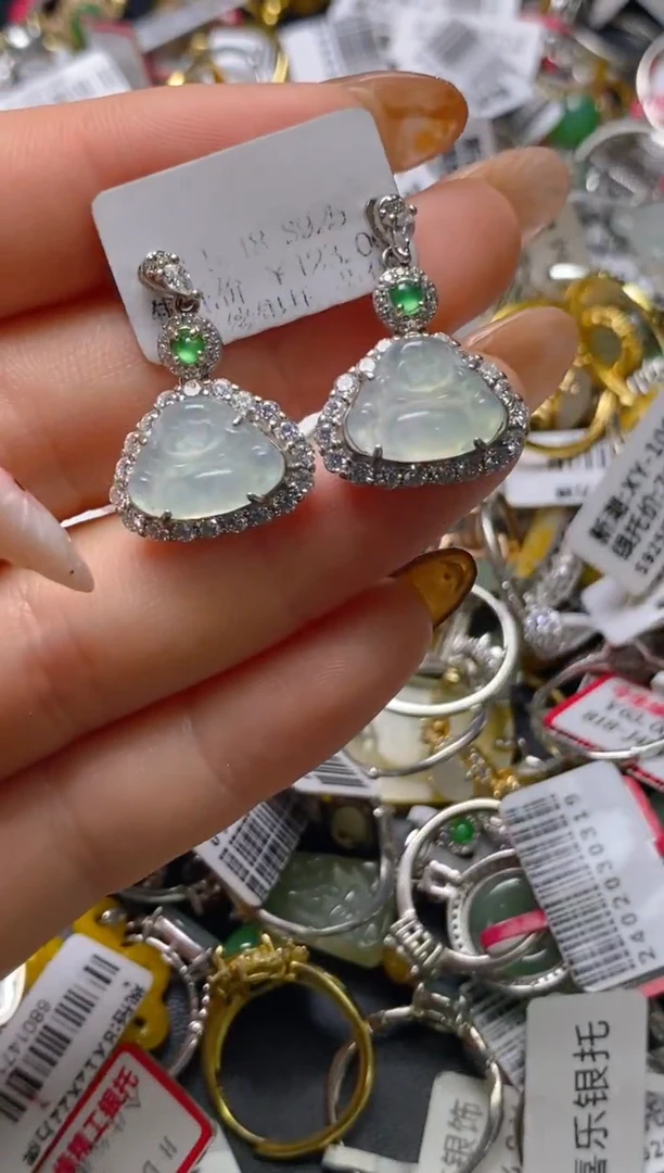 银S925镶嵌戒指翡翠百内无证书