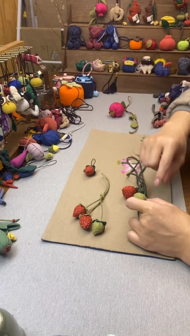 草莓包挂+草莓项链+草莓手机挂