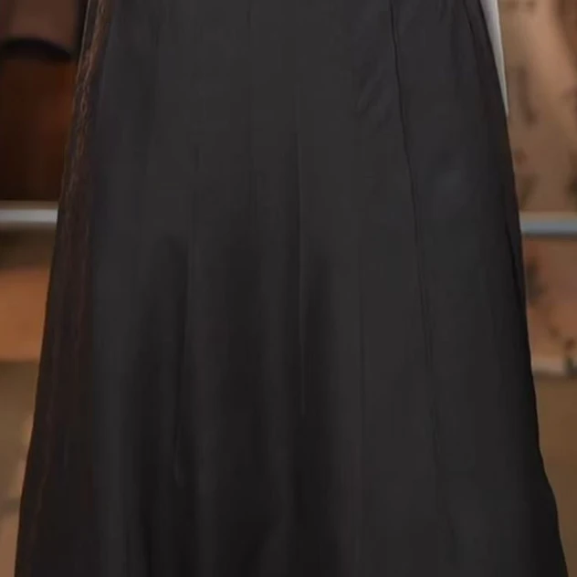 君   新中式风桑蚕丝  黑色四叶草半裙  61625