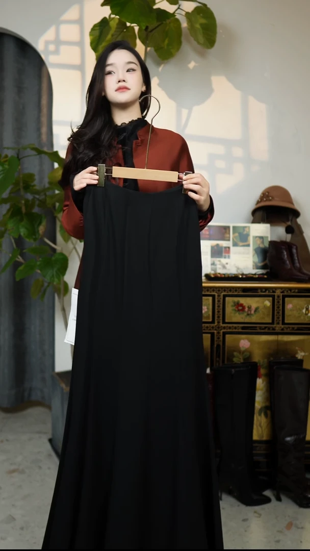 黑色长款ZP鱼尾半裙 S码