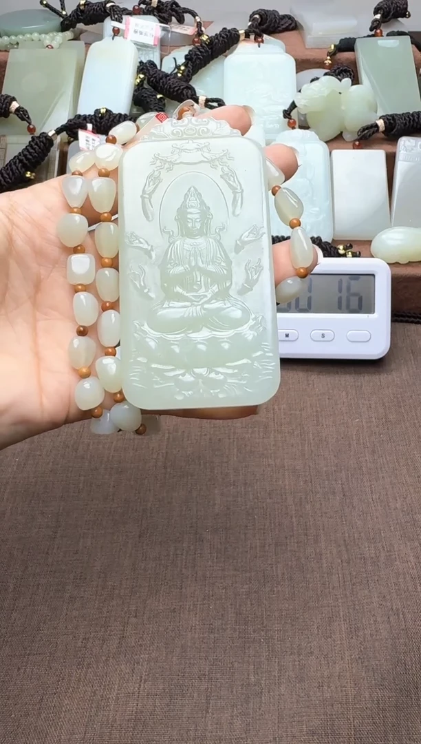 颈饰未镶嵌和田玉1