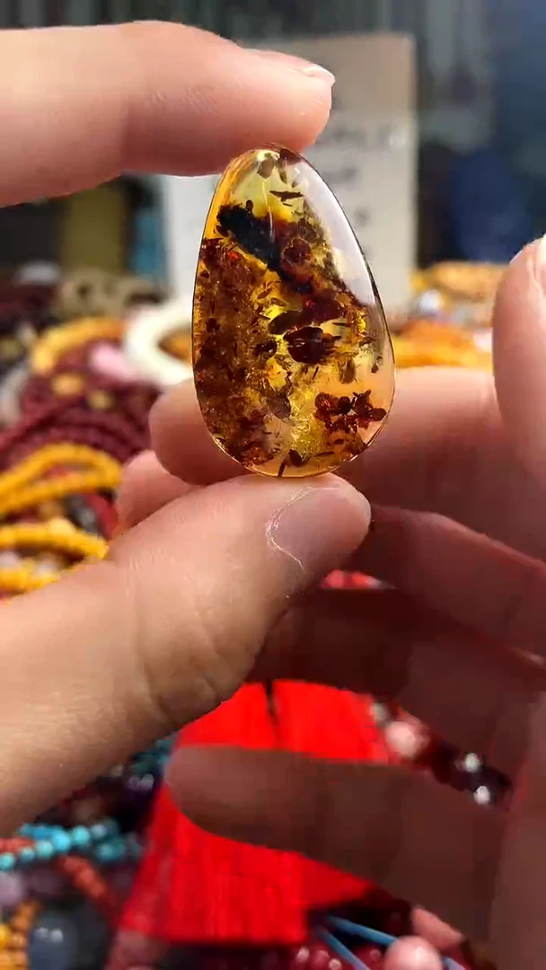 【闪购商品】琥珀裸石未镶嵌(一物一件)137077