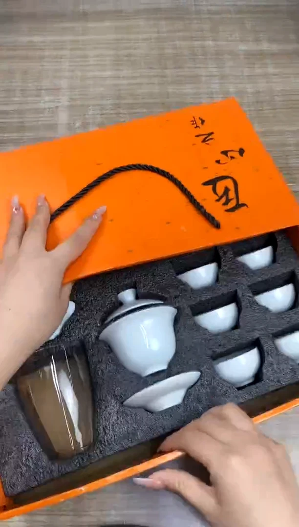白瓷11头福杯礼盒装