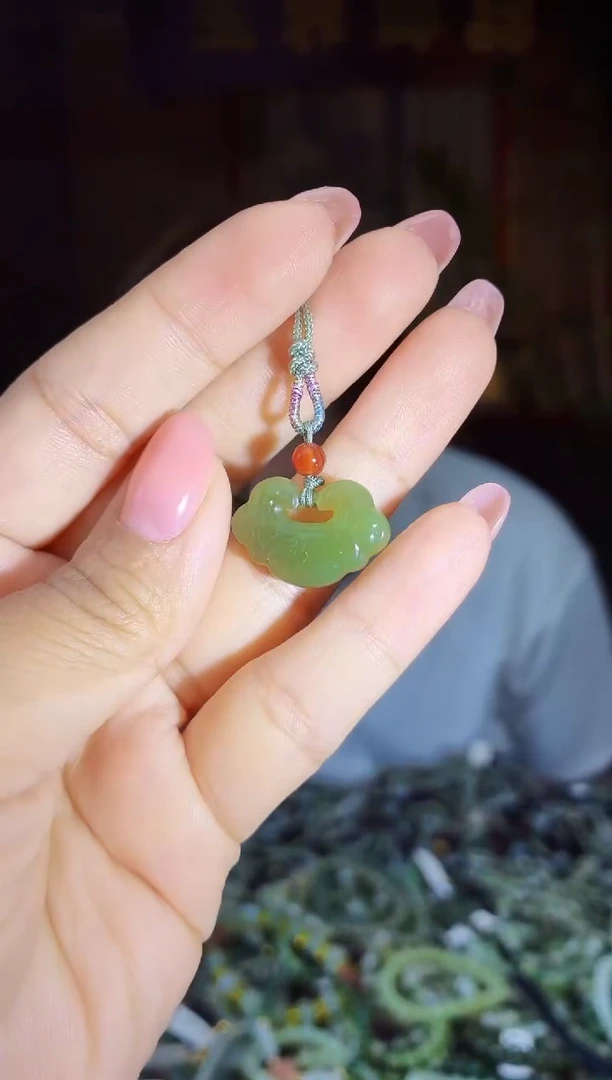 和田玉未镶嵌挂件拍一发一多样性发货