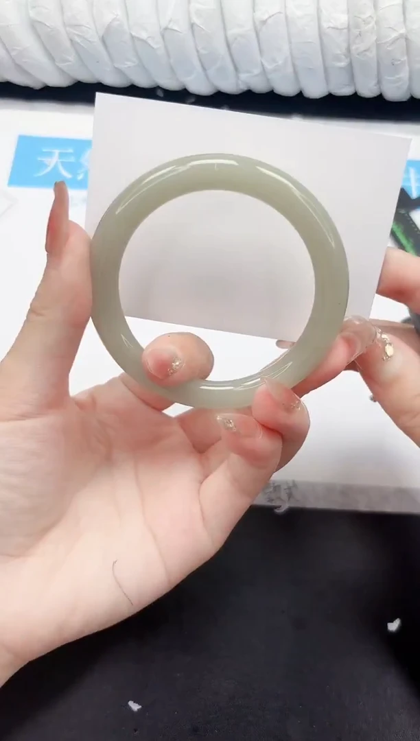 未镶嵌手镯石英质玉219-58.3DY