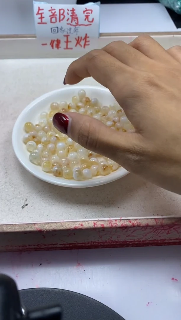 【闪购商品】水晶颈饰未镶嵌w1525黄塔晶8mm*30颗