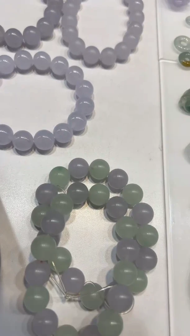 定制翡翠未镶嵌手串