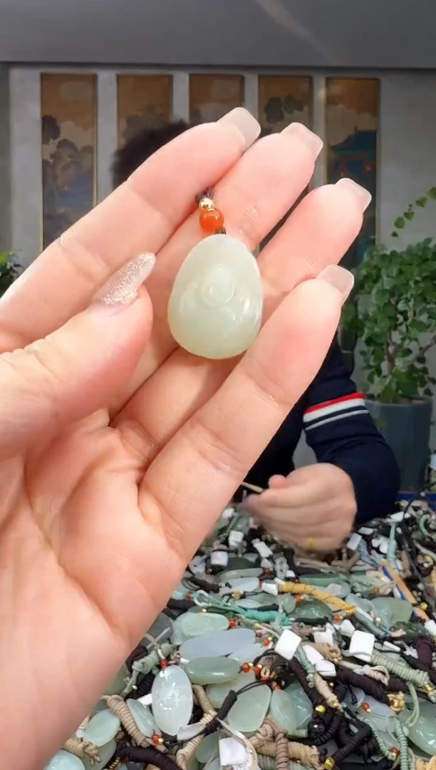 颈饰未镶嵌和田玉拍一发一多样性发货