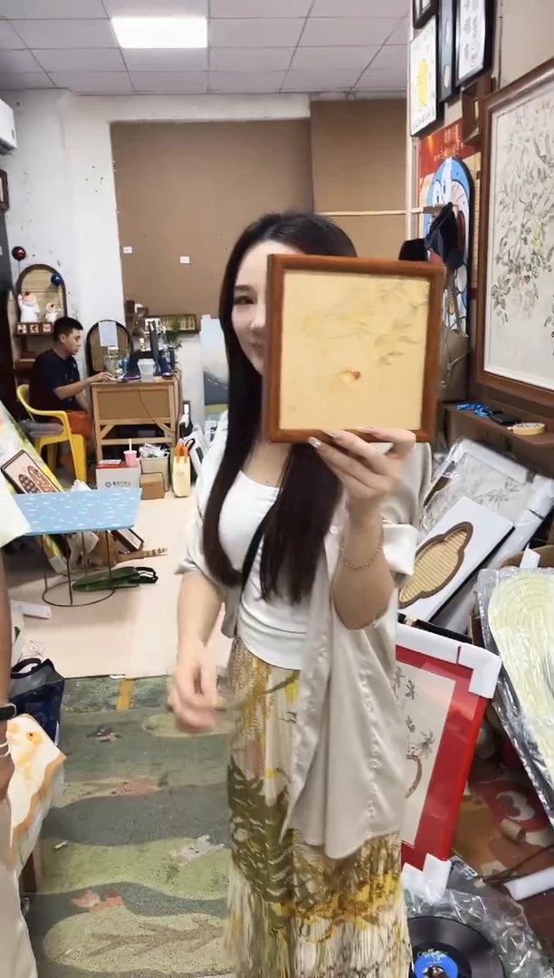 竖款树*.仓库清货  默认瑕疵