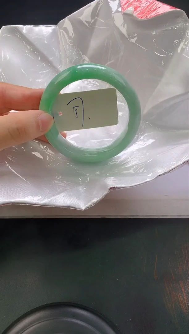 翡翠手镯未镶嵌229