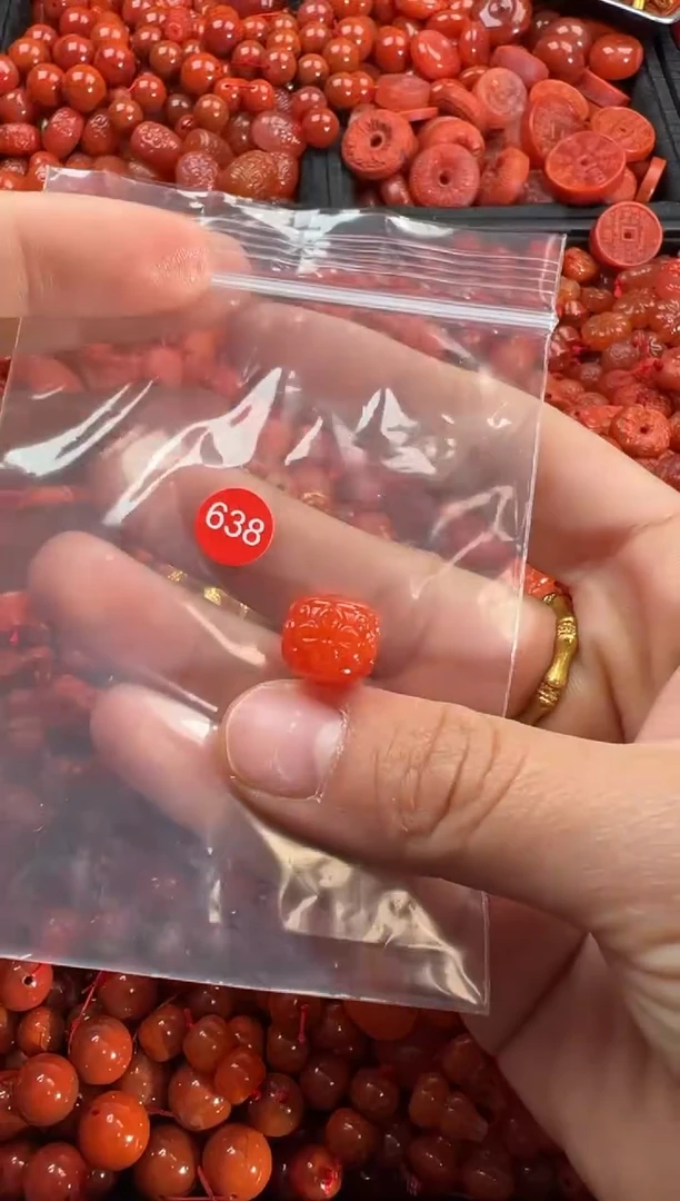 【闪购商品】南红玛瑙颈饰未镶嵌1