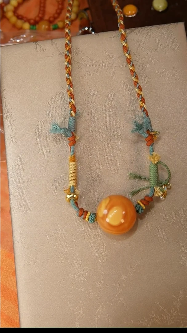 【闪购商品】琥珀颈饰未镶嵌颈饰