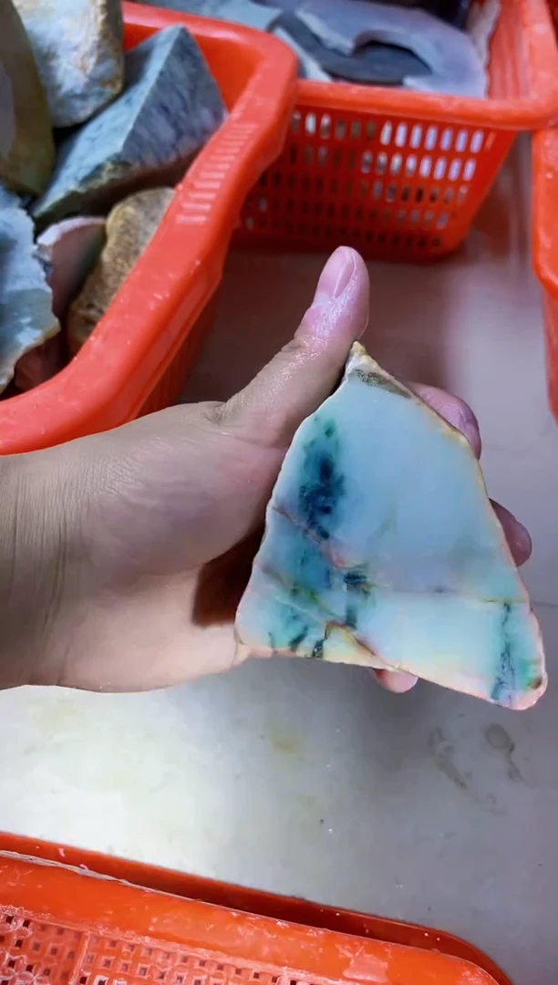 颈饰未镶嵌翡翠卫*天然翡翠098