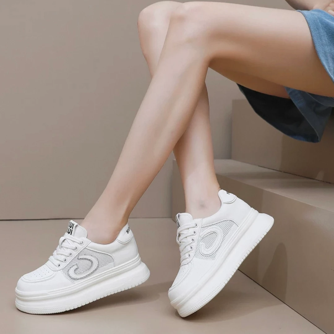 时尚休闲鞋黑色增高旅游鞋女款鞋子运动鞋镂空网面夏季百搭