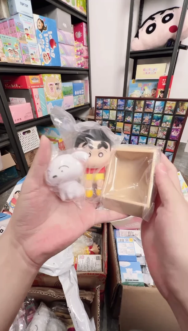 搪胶正版蜡笔小新野原小白的日常