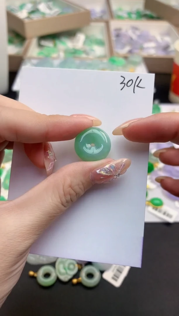 颈饰未镶嵌翡翠天然缅甸A货翡翠