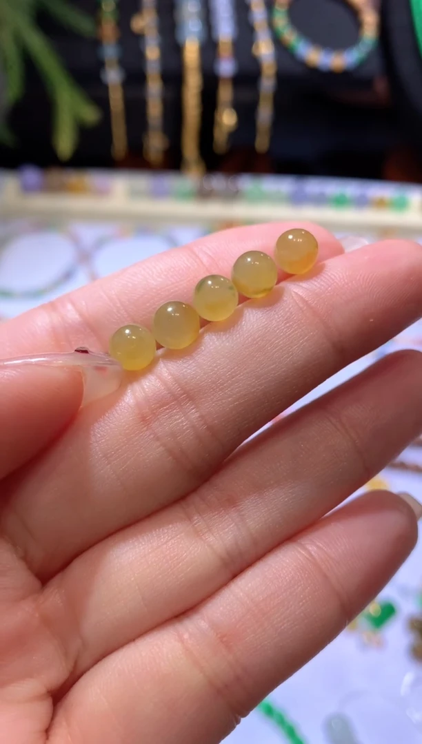 【闪购商品】定制翡翠未镶嵌6.0*珠子（多样性发货一件发货）