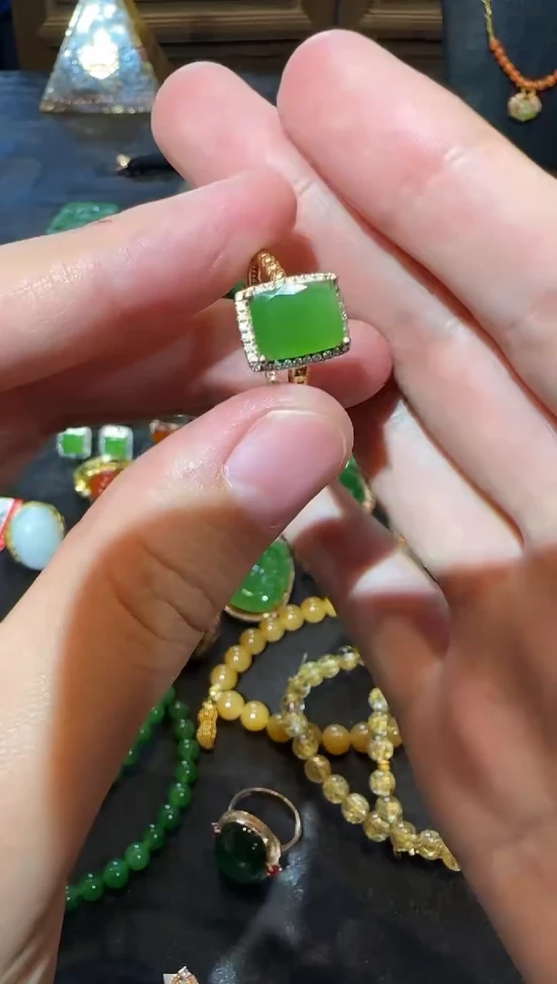 【闪购商品】和田玉戒指未镶嵌1