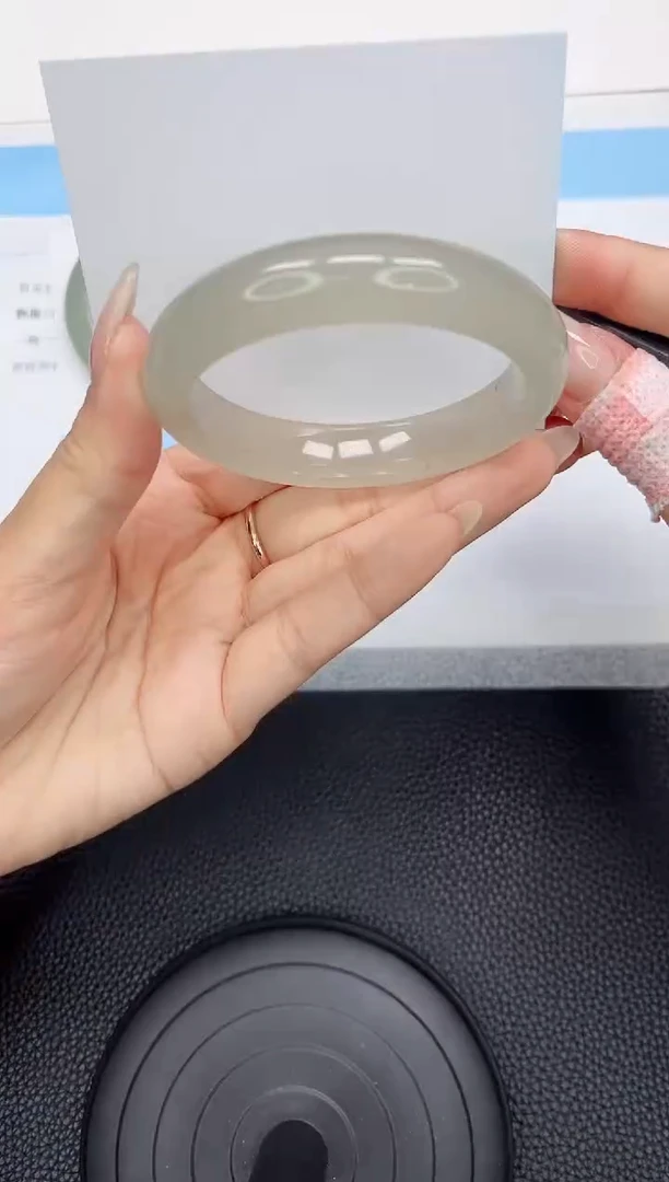 石英质玉手镯未镶嵌135-56.5