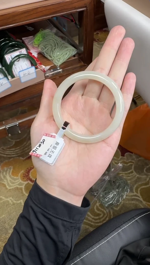 未镶嵌手镯和田玉57