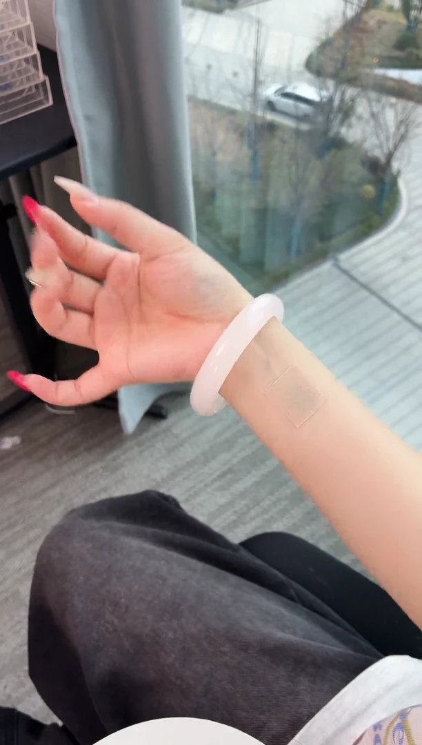 未镶嵌手镯石英质玉6.58