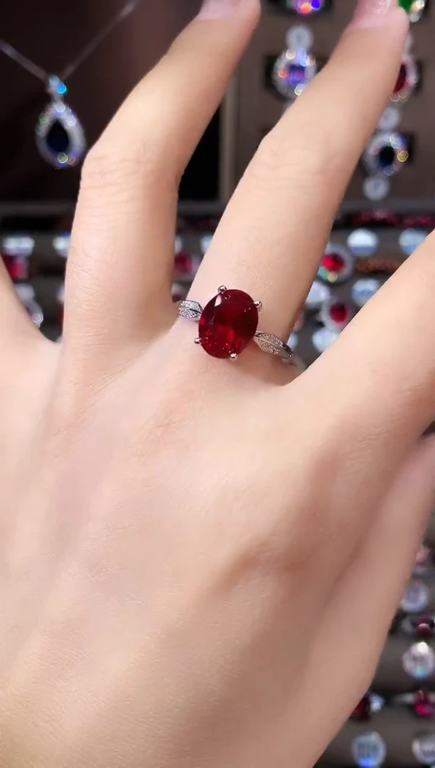 银S925镶嵌戒指红宝石810银色酒红