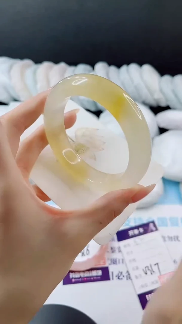 未镶嵌手镯石英质玉多样性发货V317-62