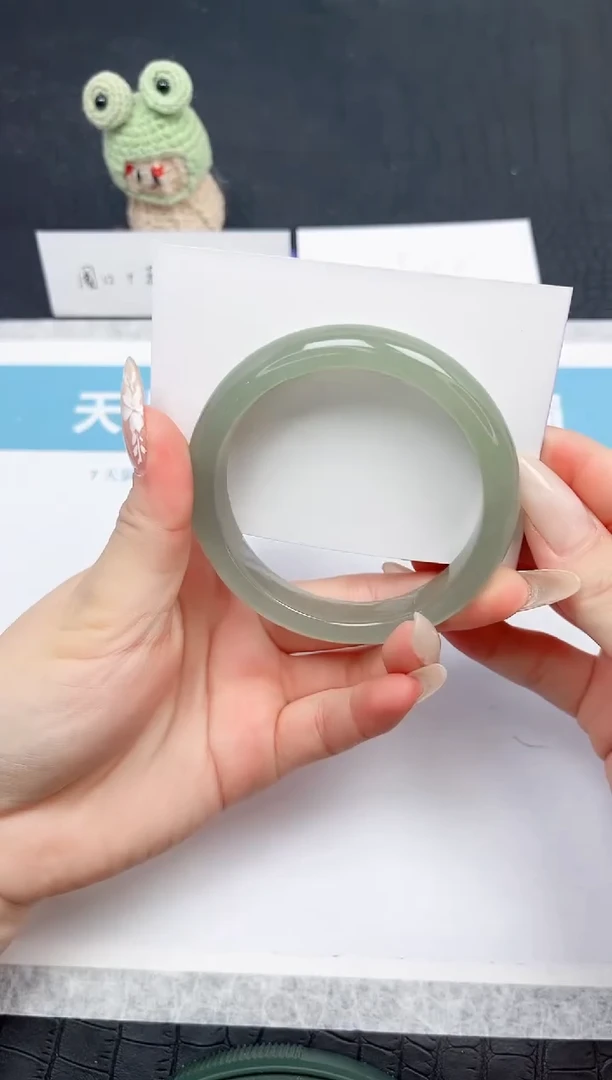 【闪购商品】石英质玉手镯未镶嵌15-59