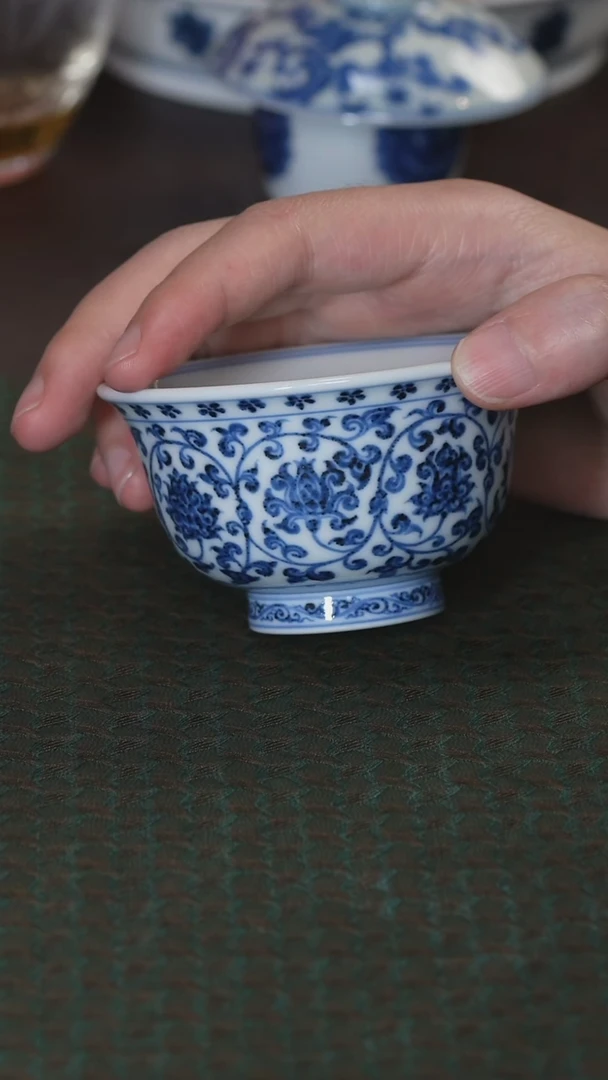 松风馆藏缠枝莲小压手杯50CC