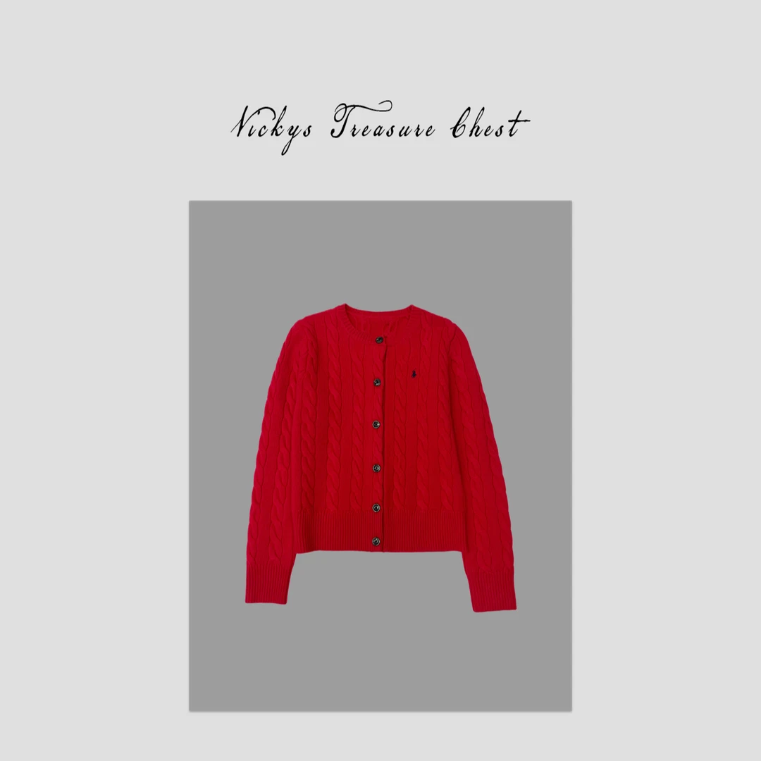 「8201」JING典小马刺绣羊毛绞花牛角扣圆领保暖柔软针织开衫