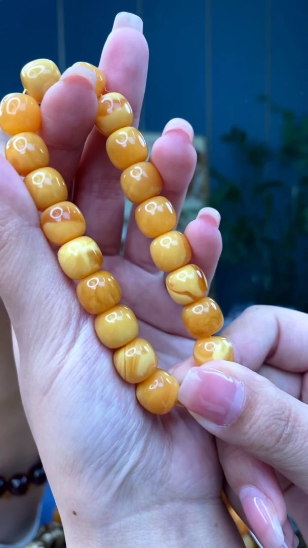 裸石琥珀未镶嵌11/18多样性发其一100