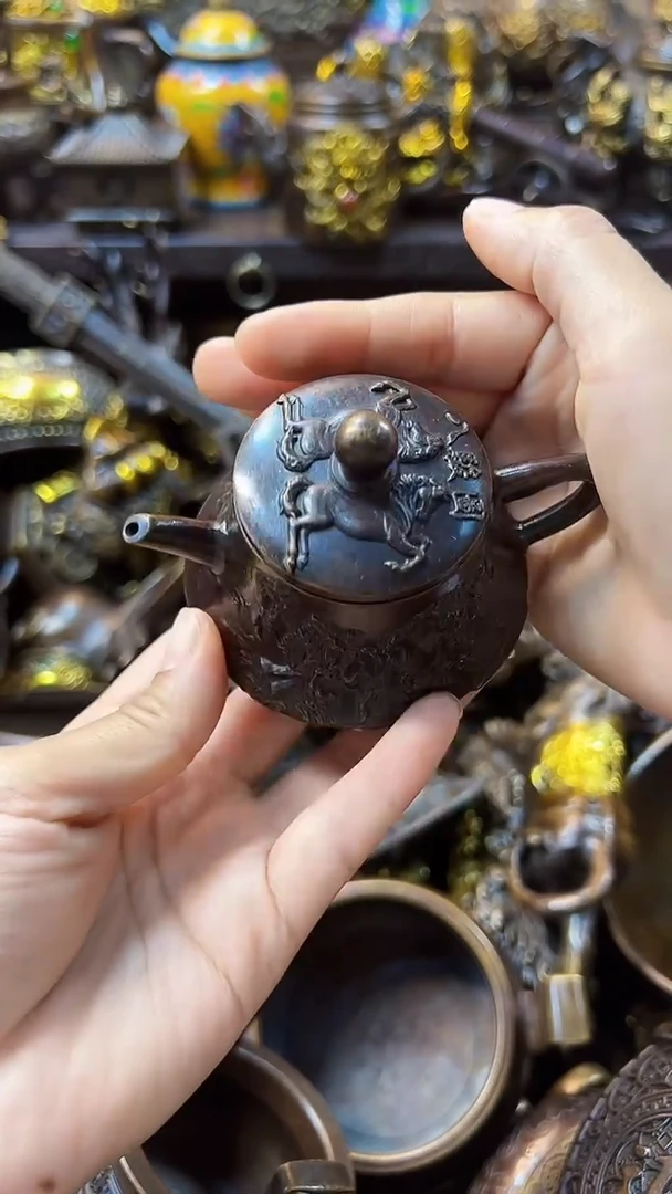 1案台摆件，物品摆件