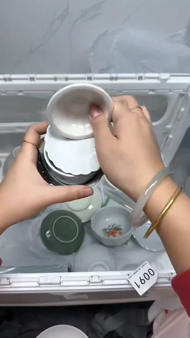 【闪购商品】675回流瓷器默认微瑕，18.8包邮