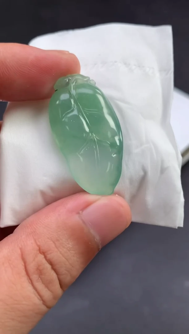 未镶嵌定制翡翠翡翠