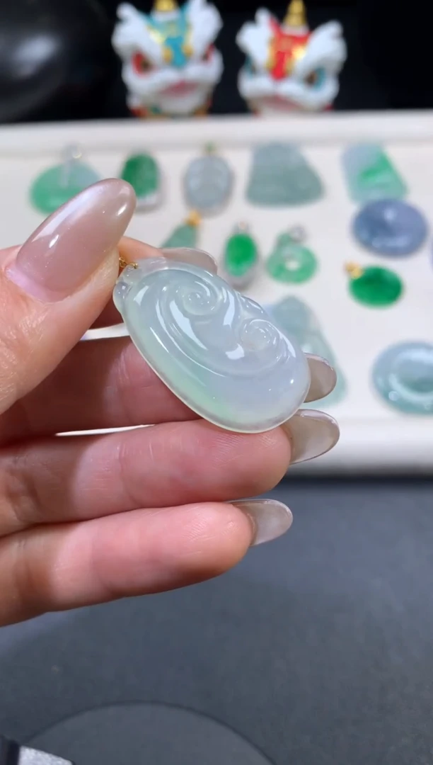 吊坠(不含链)18K金镶嵌翡翠翡翠