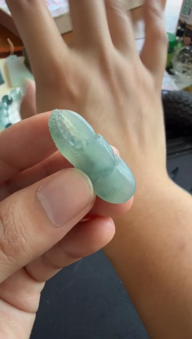 未镶嵌定制翡翠蟹钳