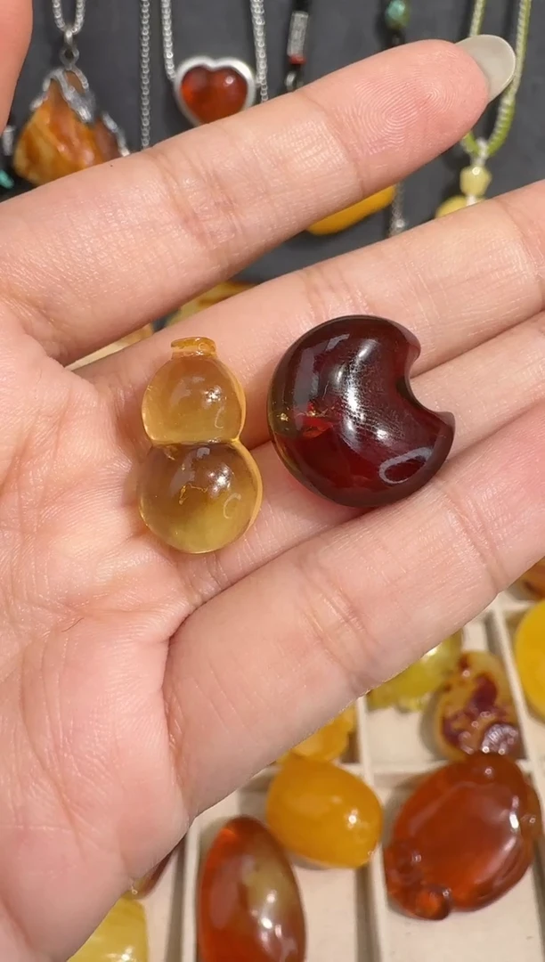 裸石琥珀未镶嵌默认手机挂