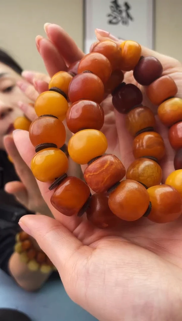 琥珀未镶嵌珠宝奇石T058 19微瑕假一罚十，多样性发一件