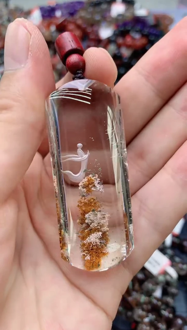 未镶嵌吊坠(赠链)水晶45