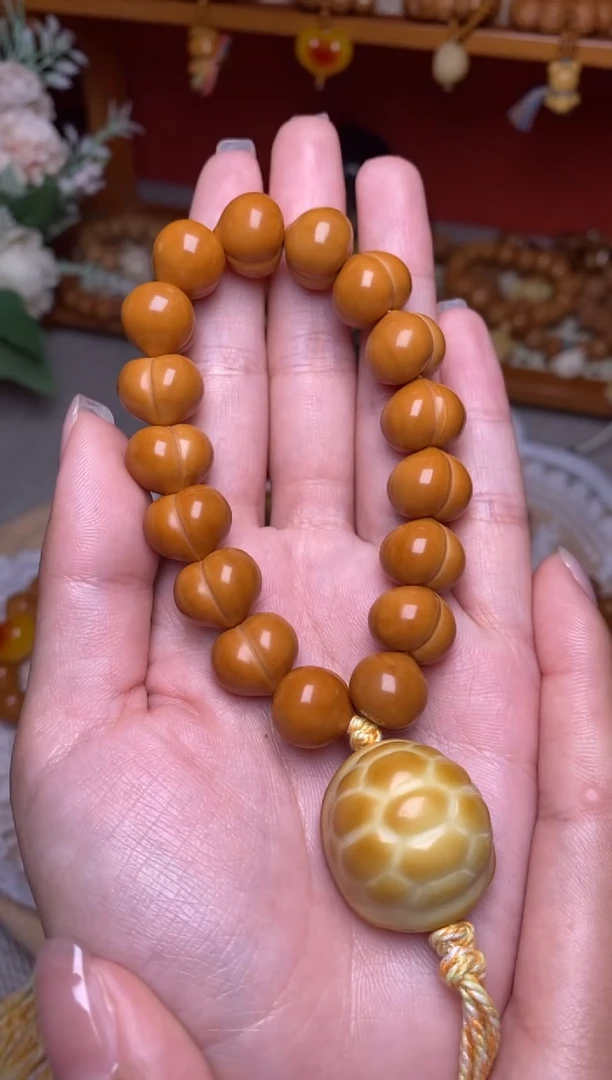 把件猴头核桃高定柯基屁桃➕富甲手持