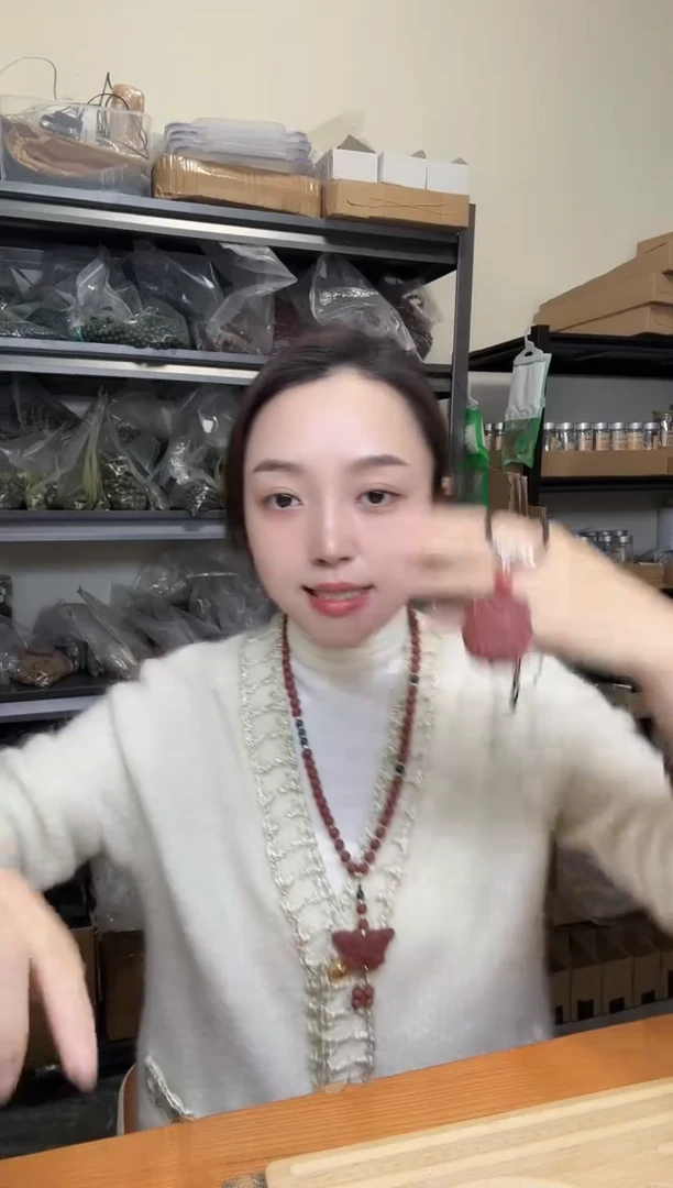 泥塑红麝息肌凤九葫芦牌