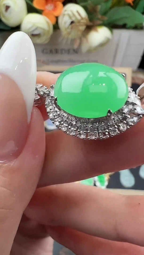 吊坠(不含链)18K金镶嵌翡翠勿拍