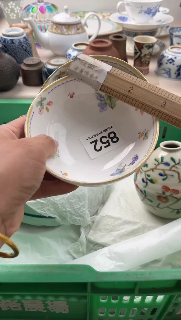 瓷片J****t       852