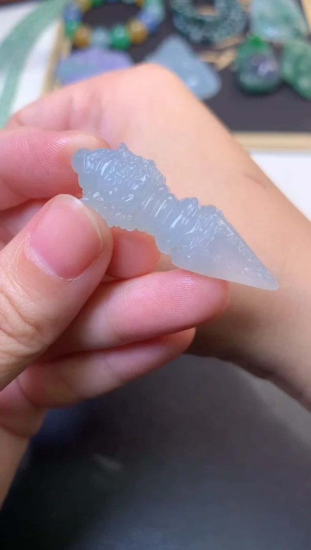 未镶嵌定制翡翠毛货