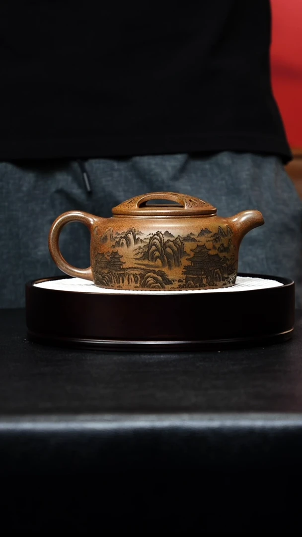 茶壶紫砂宜兴紫砂 牛盖莲子 虎皮金砂2706