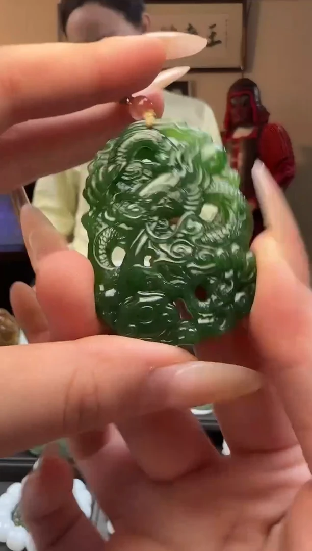 【闪购商品】和田玉碧玉龙牌未镶嵌吊坠