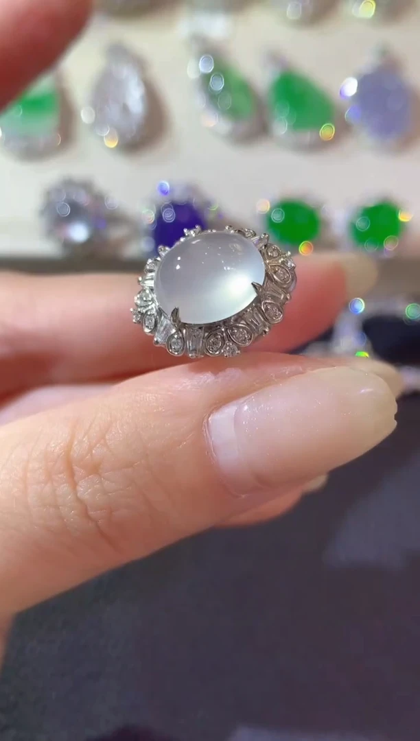 【闪购商品】翡翠戒指18K金镶嵌C50翡翠