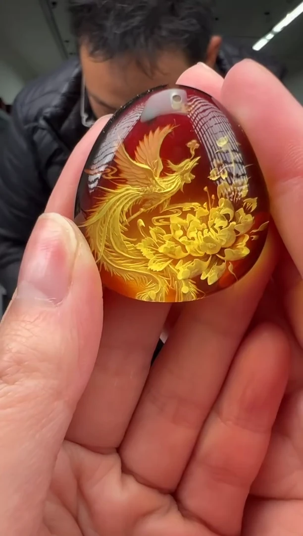 琥珀颈饰未镶嵌凤凰