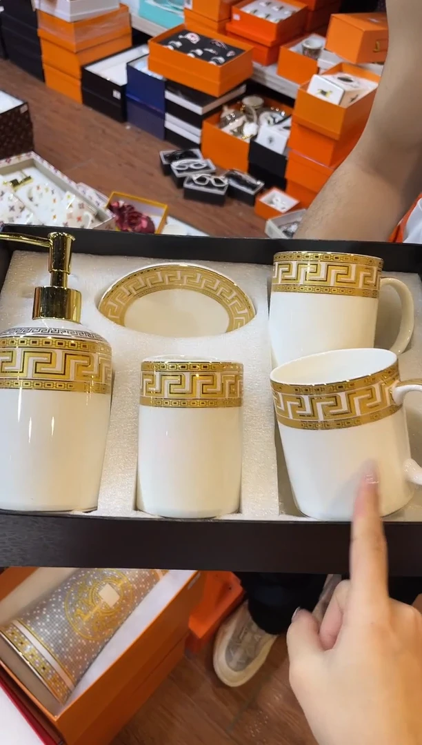 杯鸿辉家品牌瓷器，京东包邮！